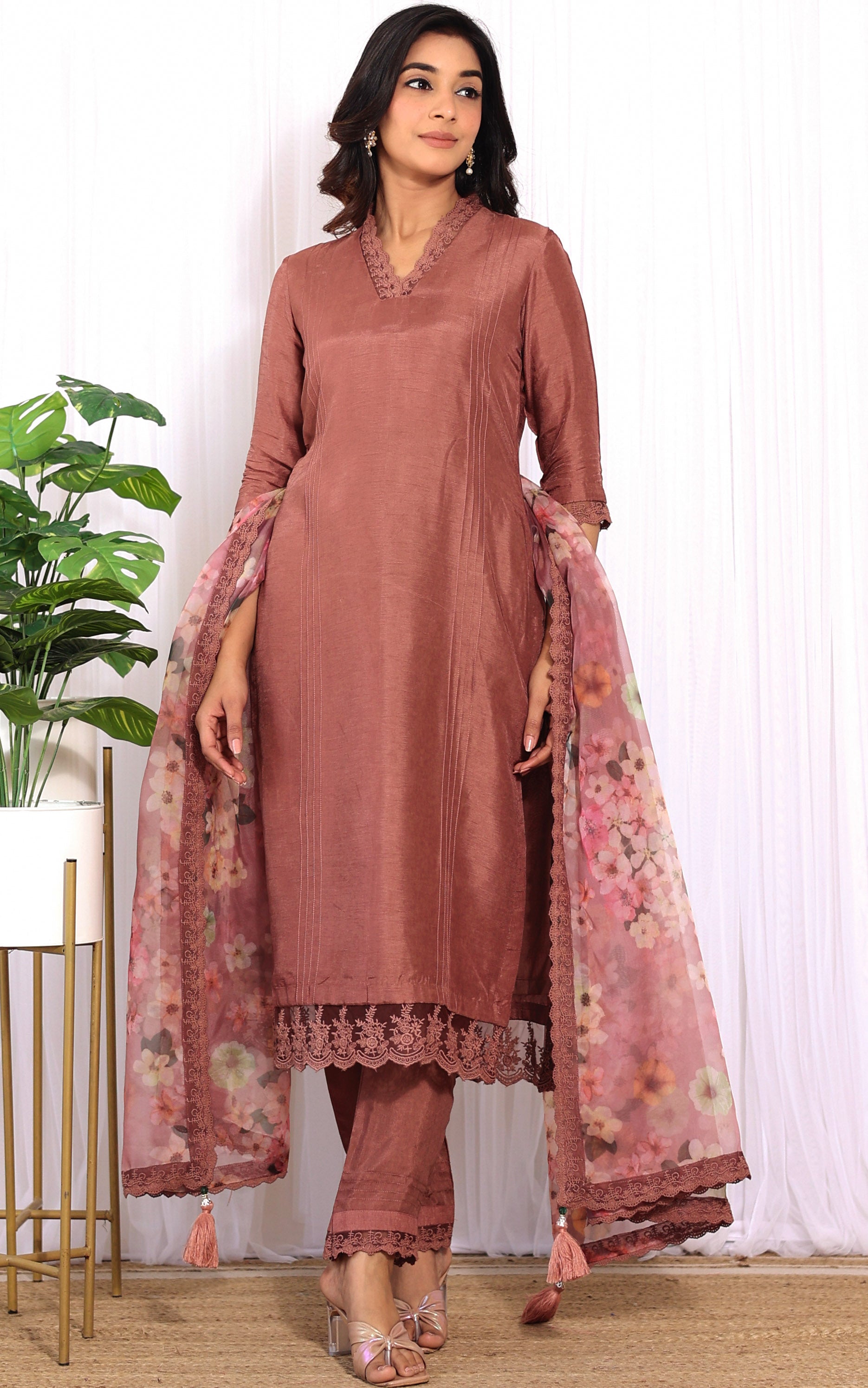 Grapewine Kurta Pant Set With Floral Organza Dupatta