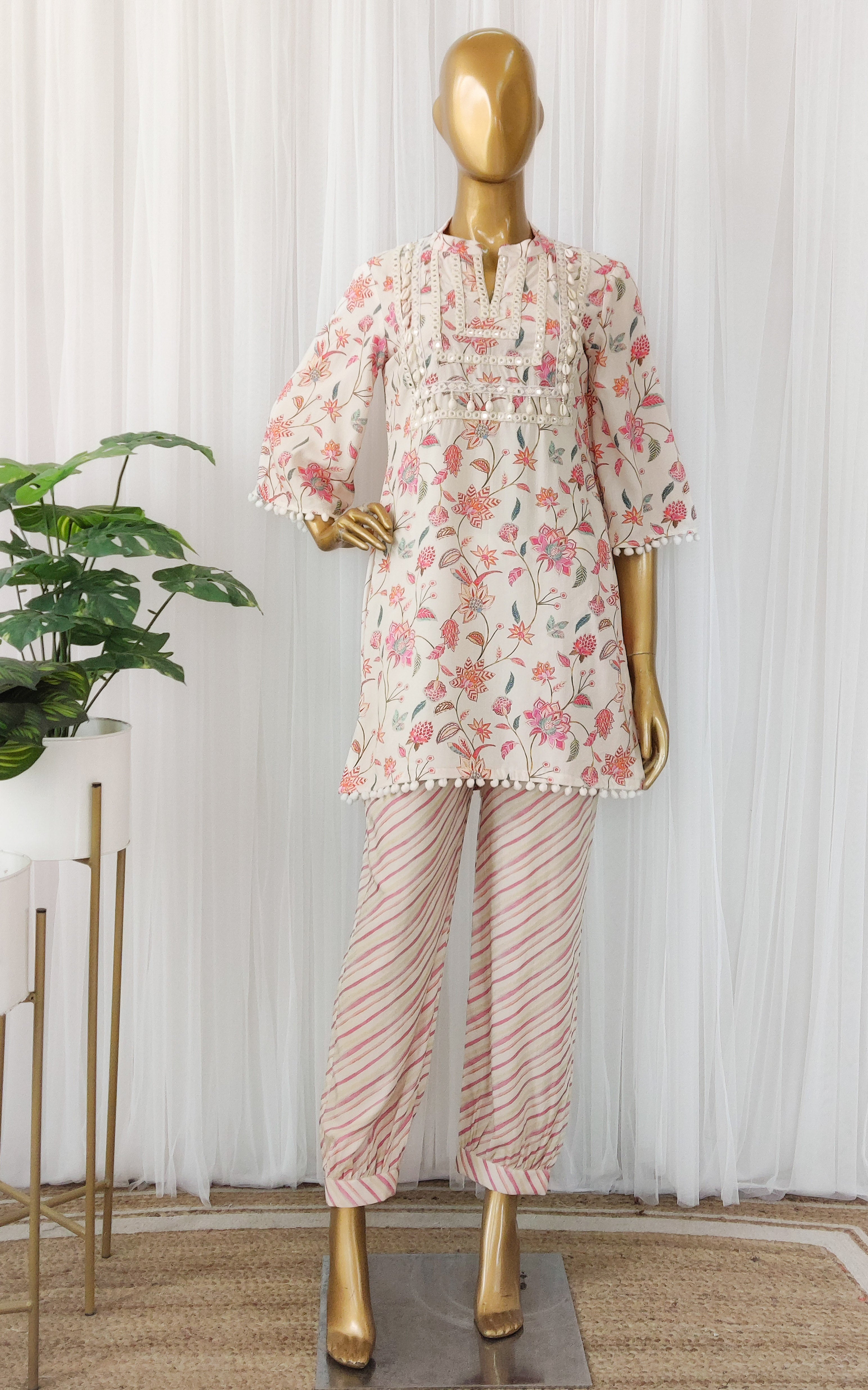 Off-White Vintage Print Mirrorwork Kurta Set