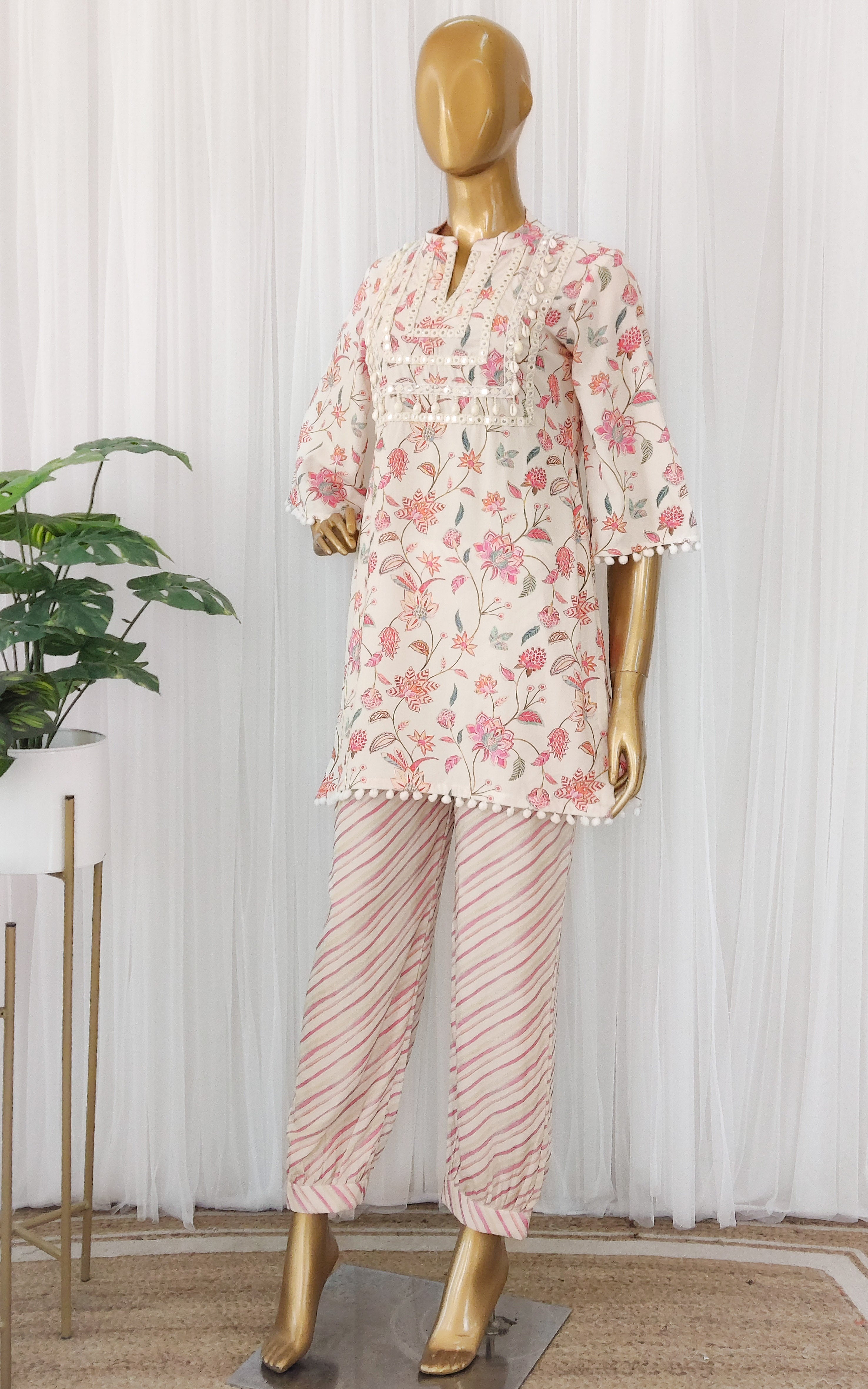 Off-White Vintage Print Mirrorwork Kurta Set