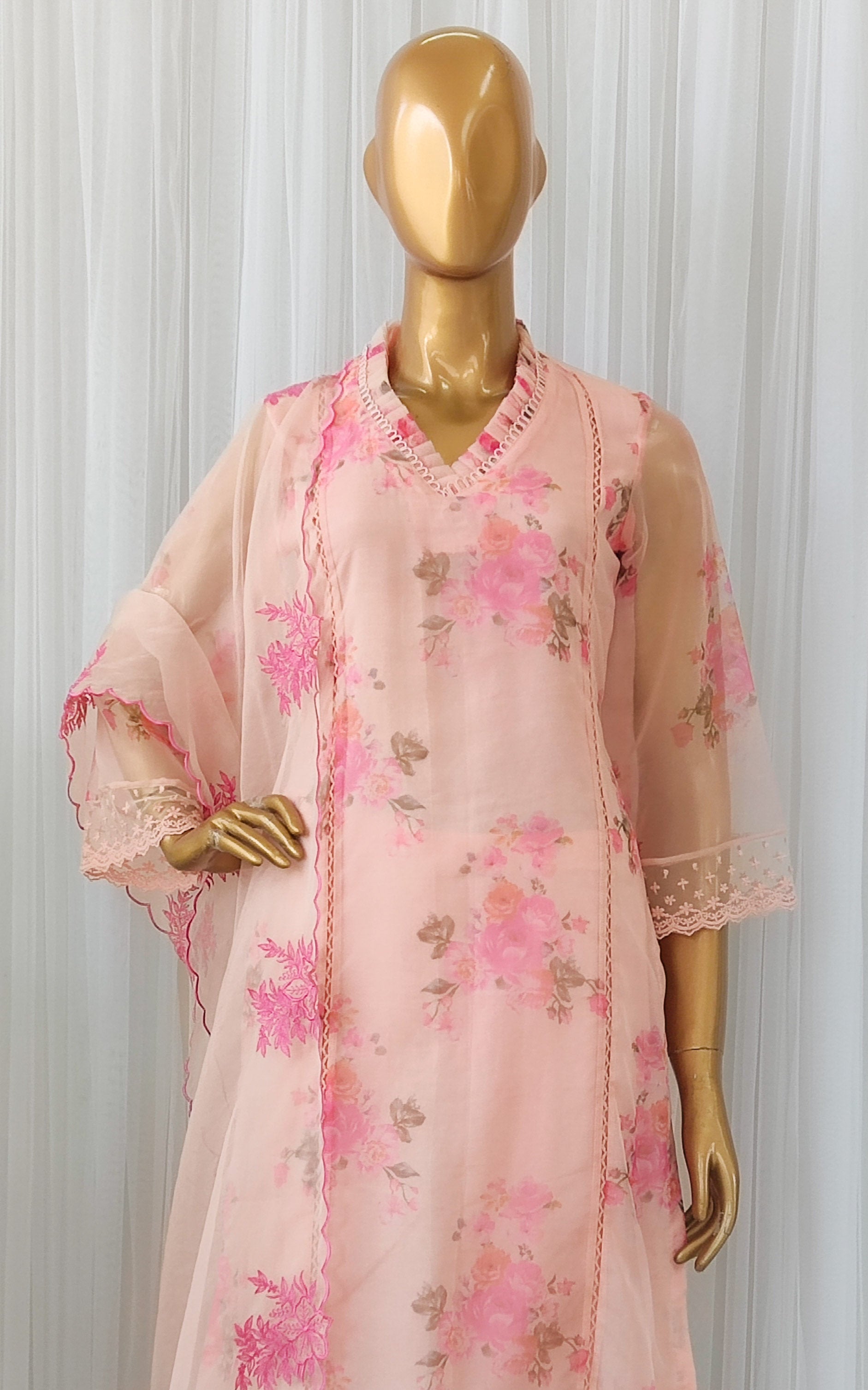 Cream Floral Organza Kurta Set with Embroidered Dupatta