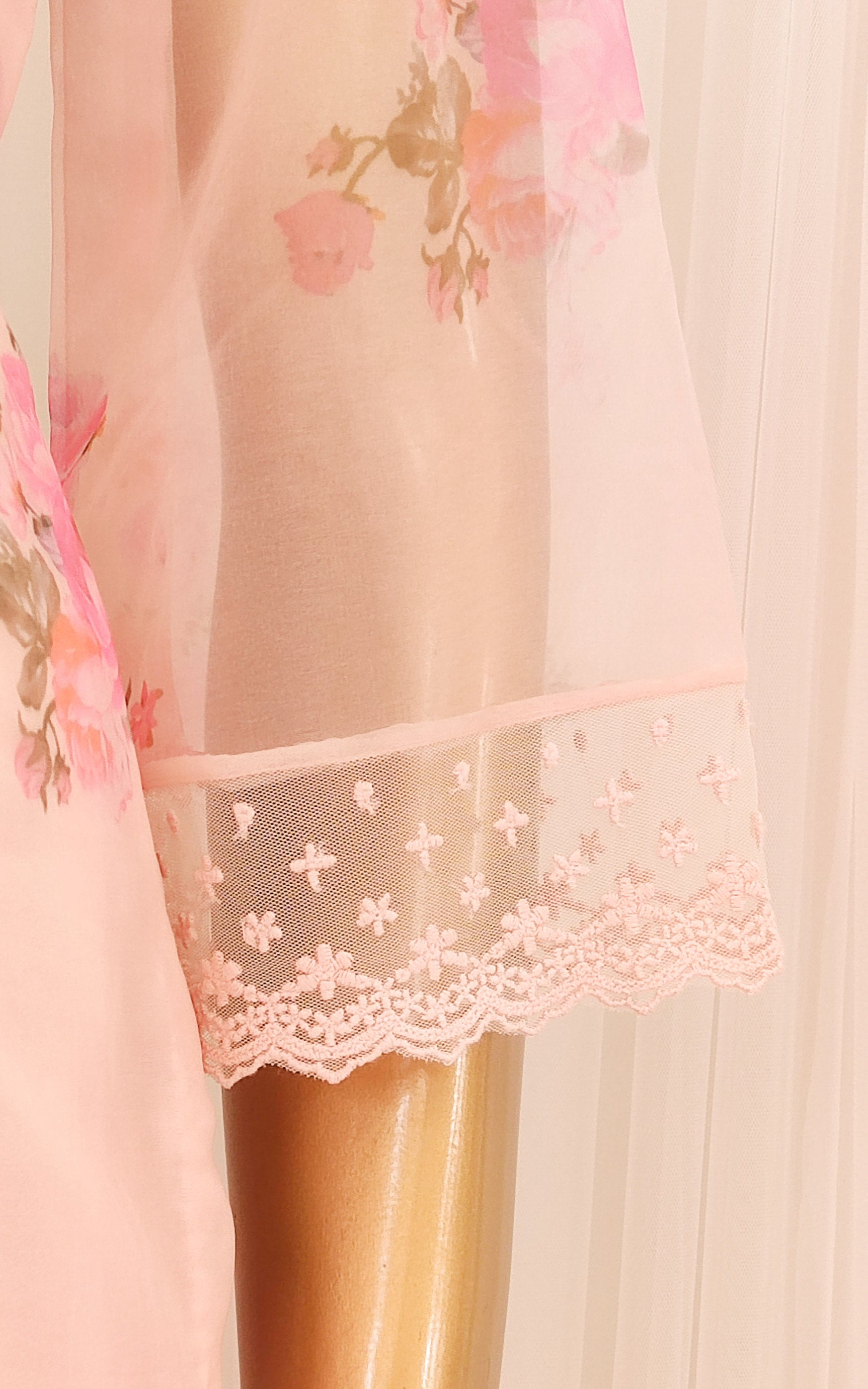 Cream Floral Organza Kurta Set with Embroidered Dupatta