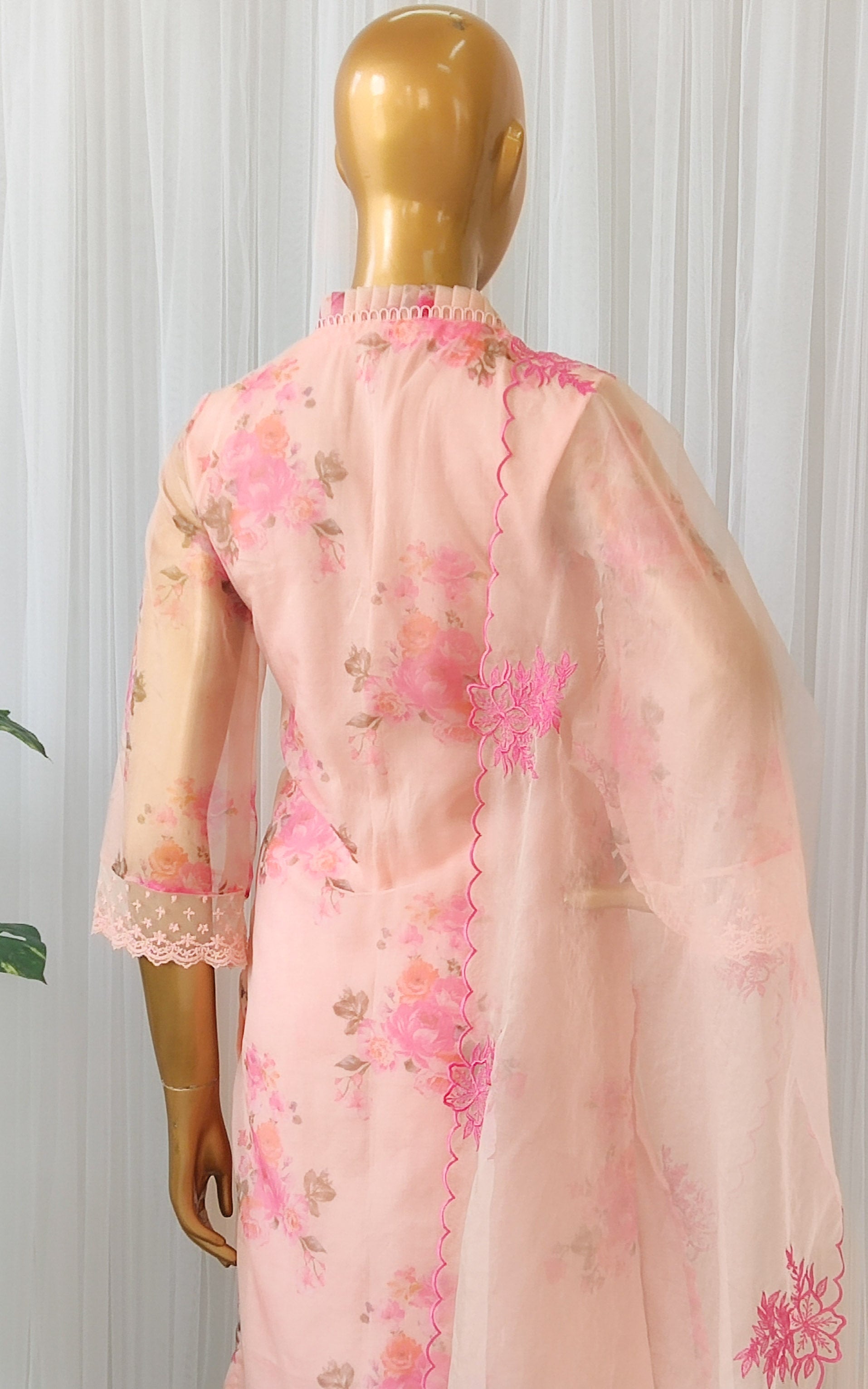 Cream Floral Organza Kurta Set with Embroidered Dupatta