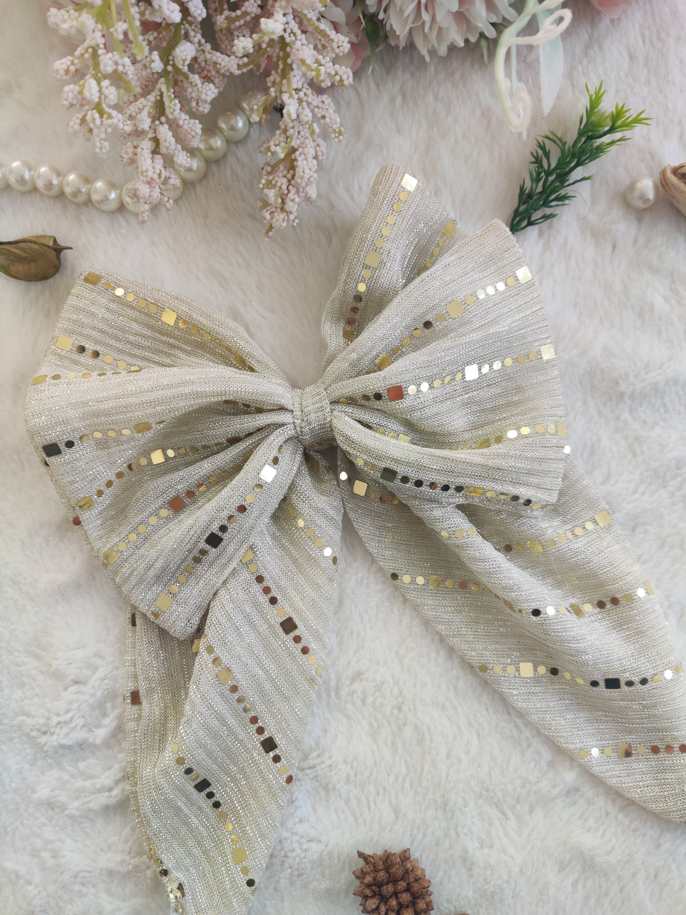 Off White Shimmer Short Bow