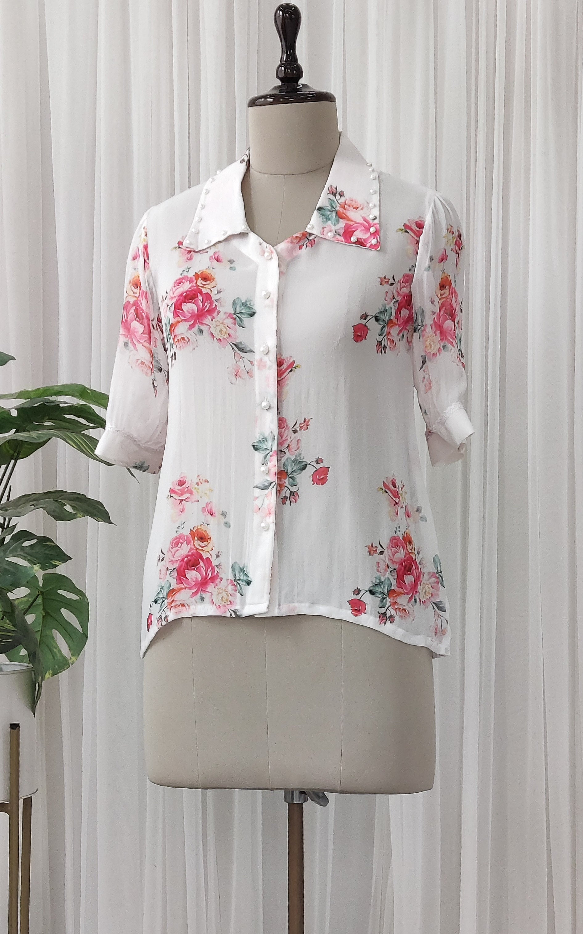 Off White Red Floral Georgetta Top