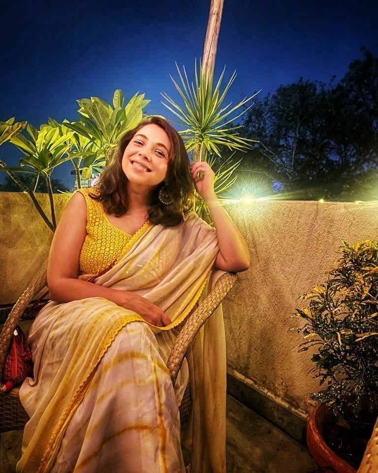 Palak Sindhwani Yellow Shibori Georgette Saree with Mirrorwork Blouse