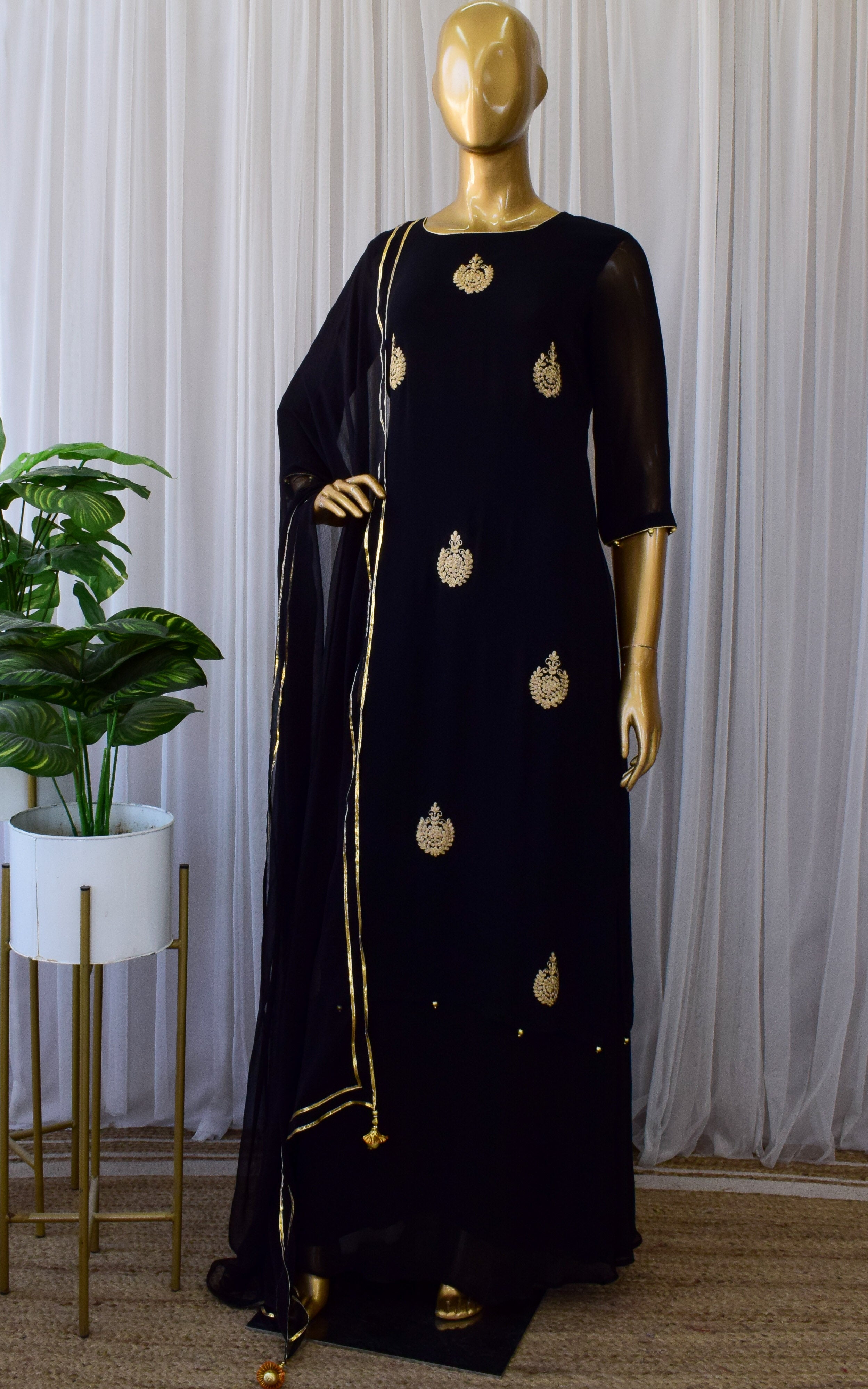 Black Pittan Dress with Chiffon Dupatta