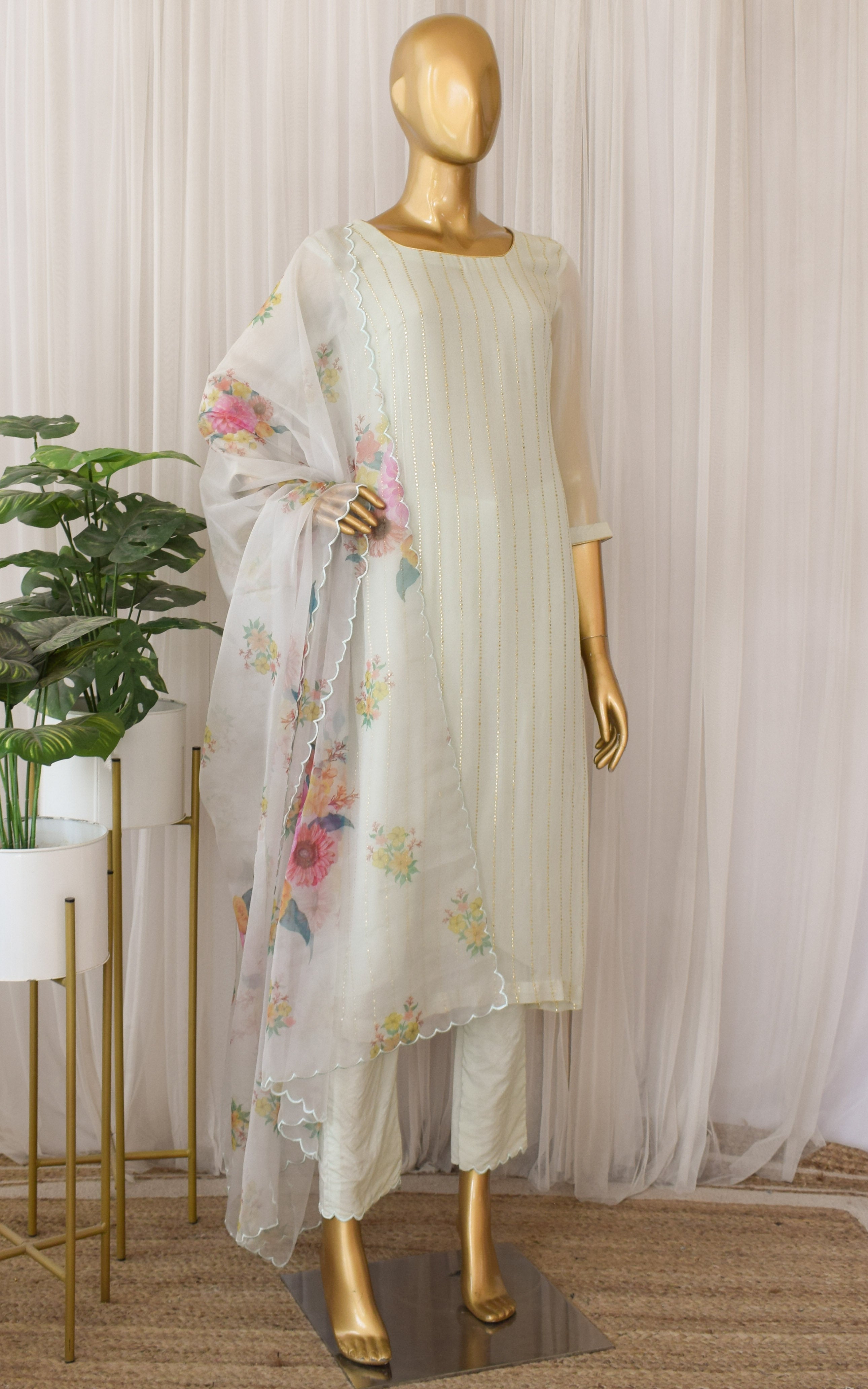 Off White Mukaish Kurta Set with Organza Dupatta