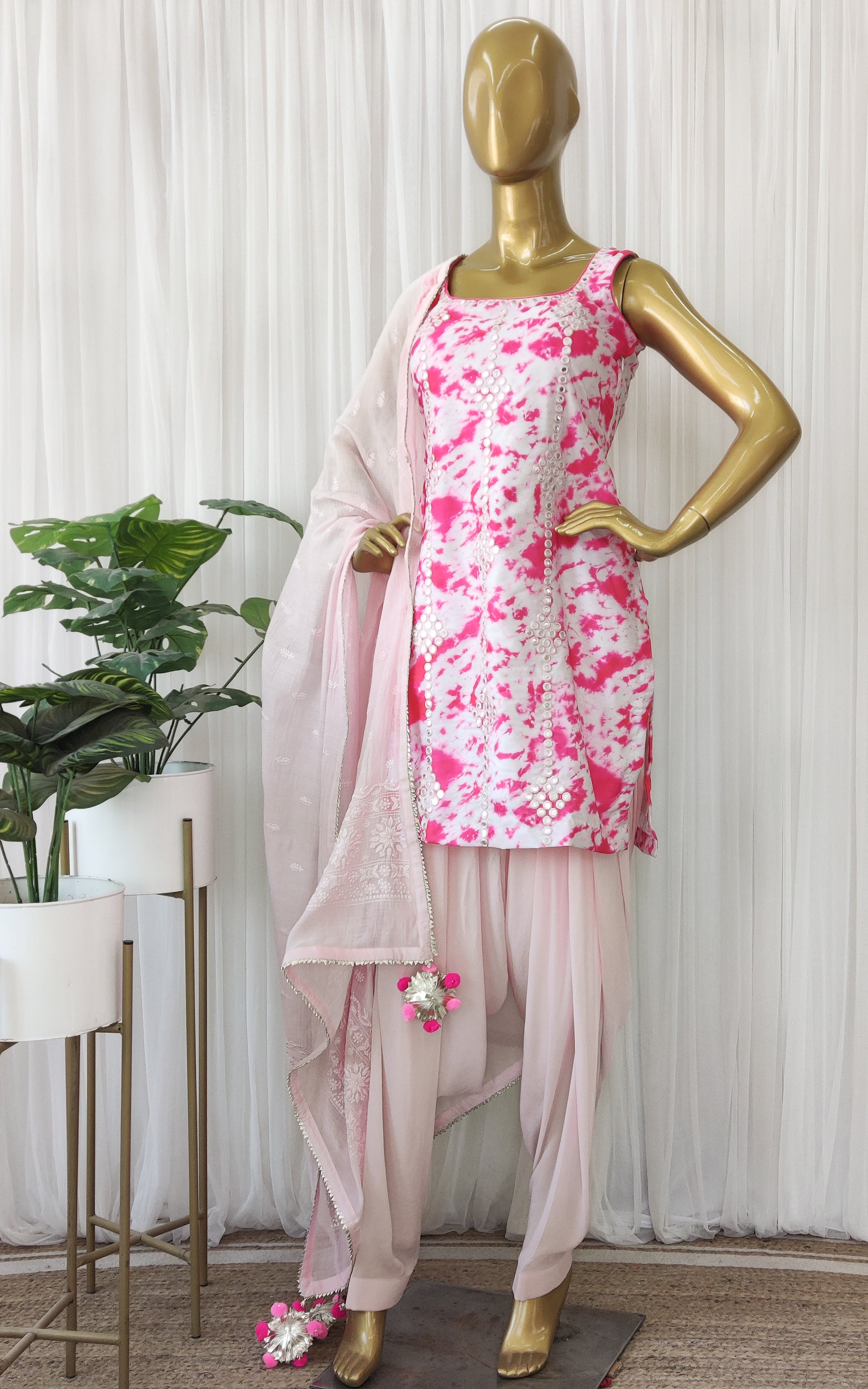 Pure Cotton Pink Bandhani Print Kurta with Patiala Pant and Dupatta - Ratan  Sarees