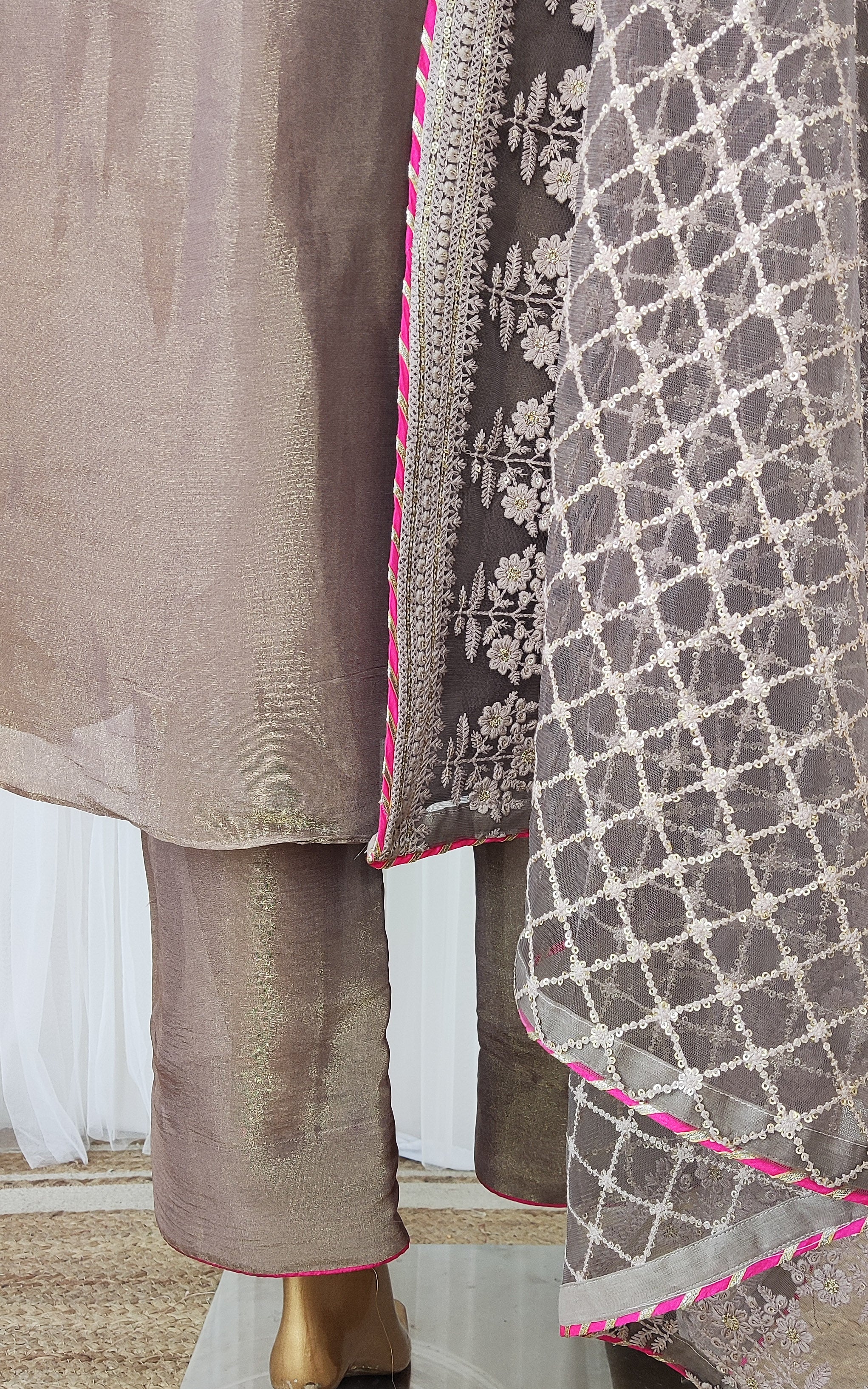 Rust Tissue Kurta Set With Heavy Dupatta