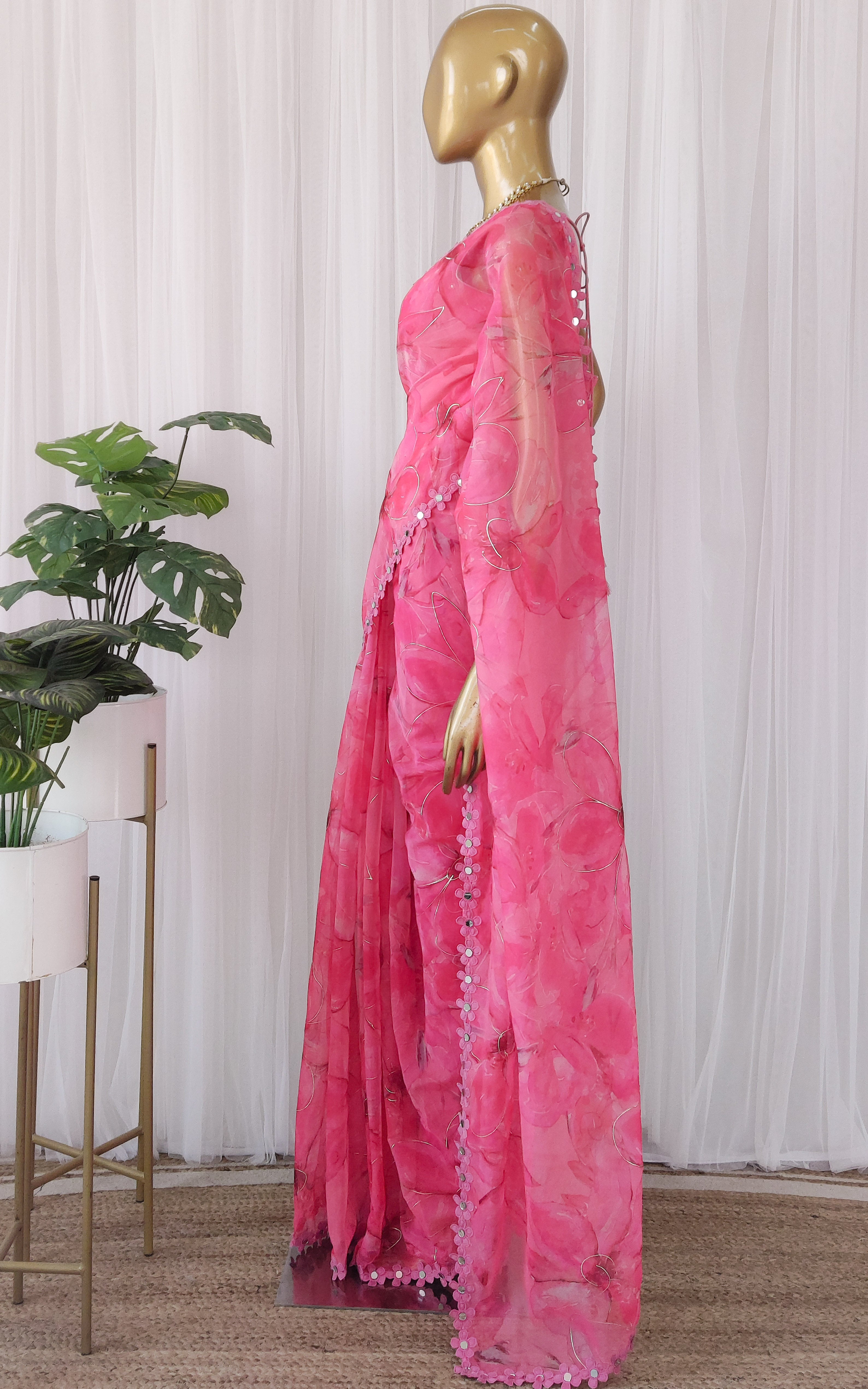 Pink Floral Organza Mirrorwork Saree