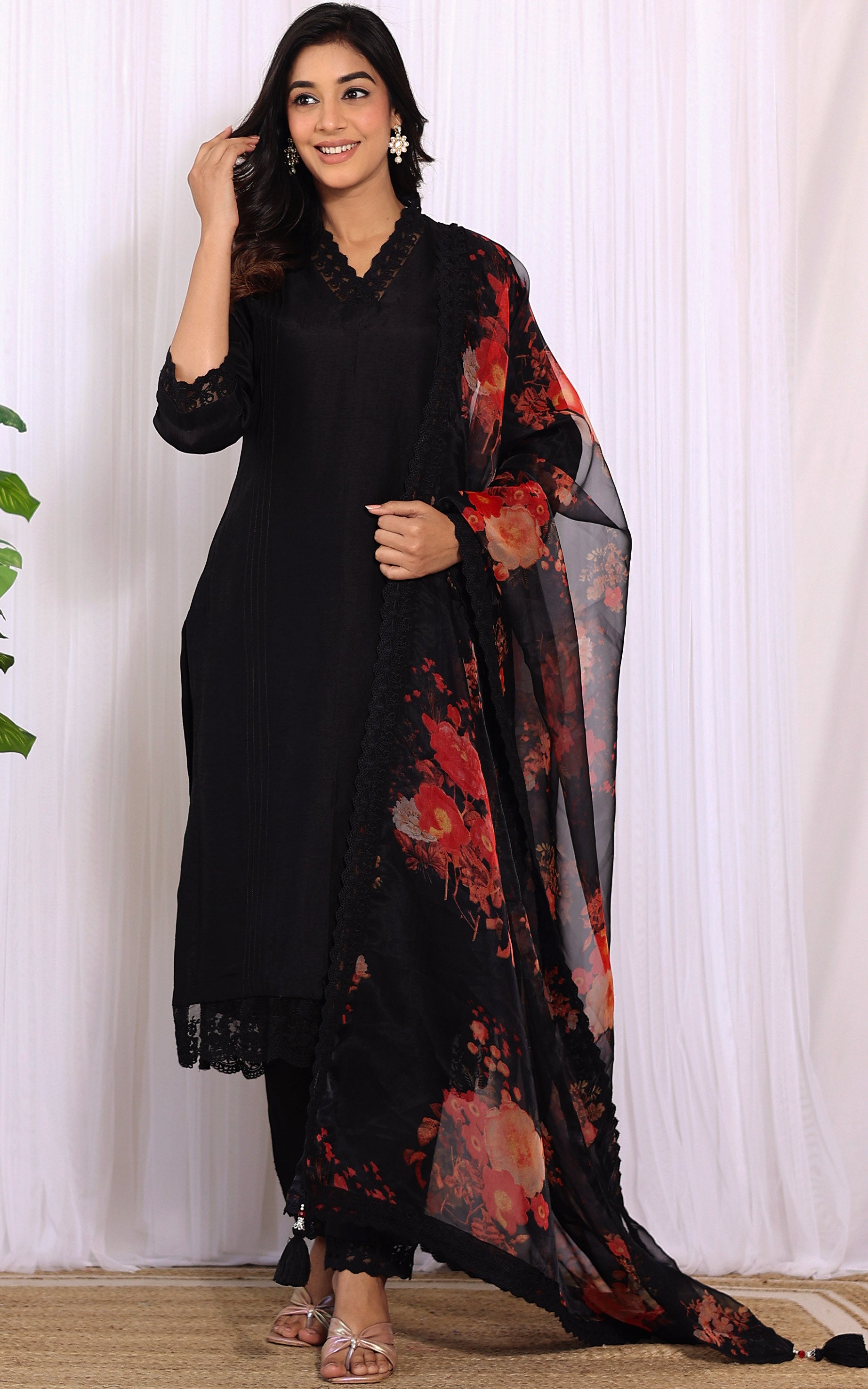 Swati Rathi Black Kurta Pant Set with Organza Dupatta