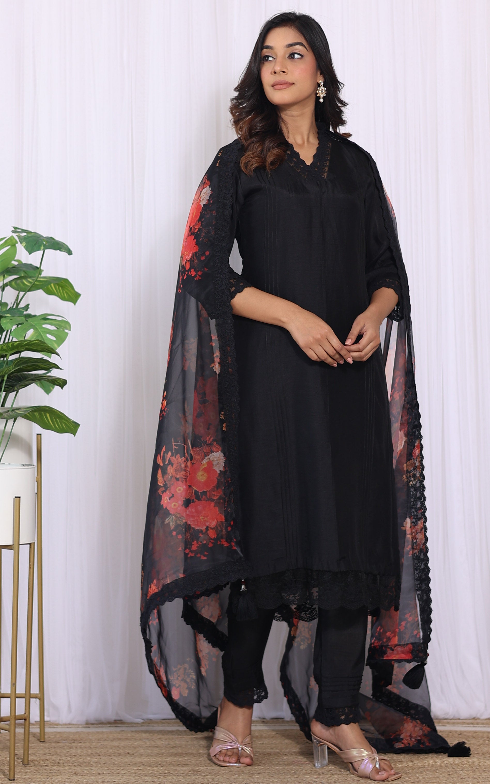 Swati Rathi Black Kurta Pant Set with Organza Dupatta
