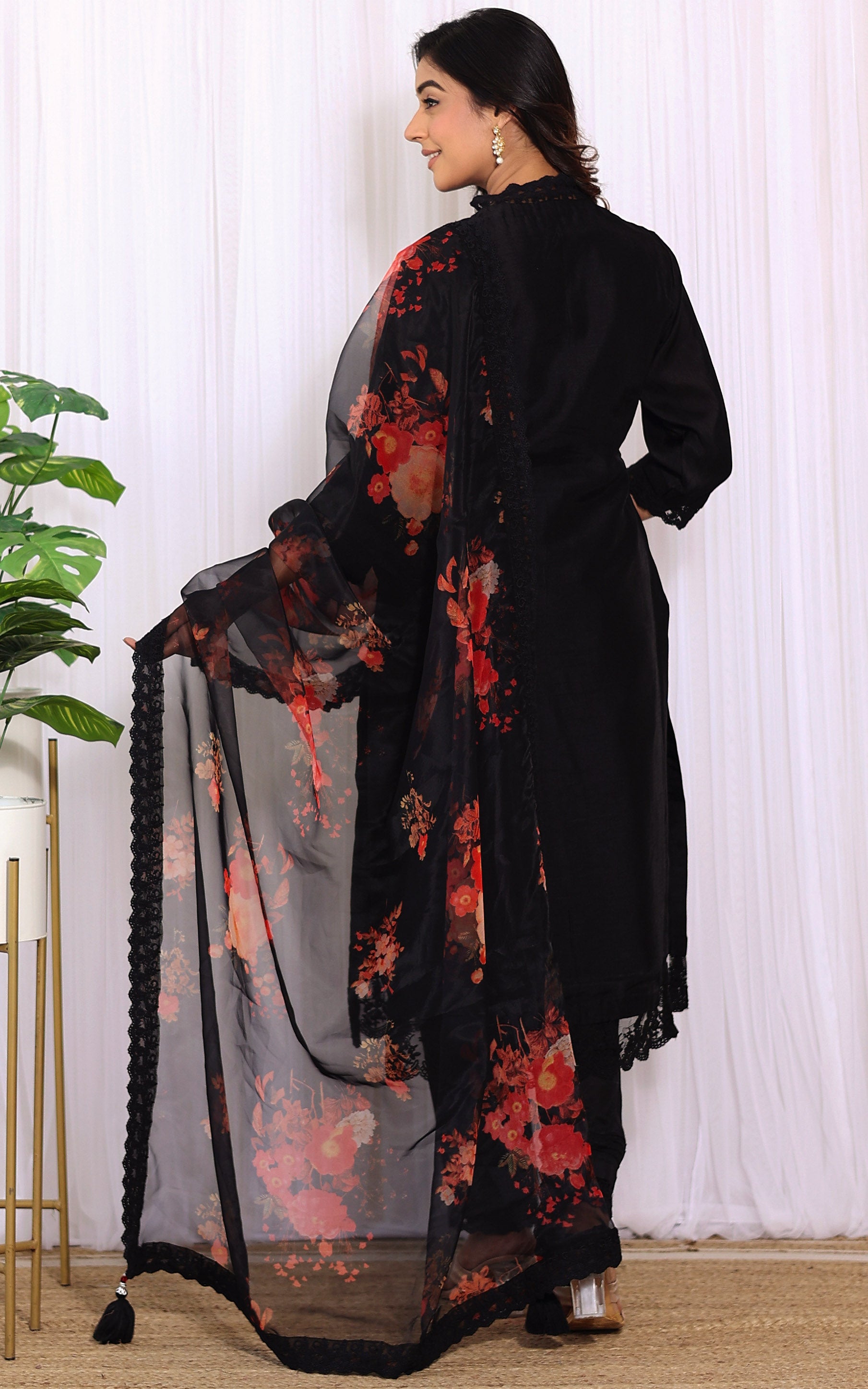 Swati Rathi Black Kurta Pant Set with Organza Dupatta
