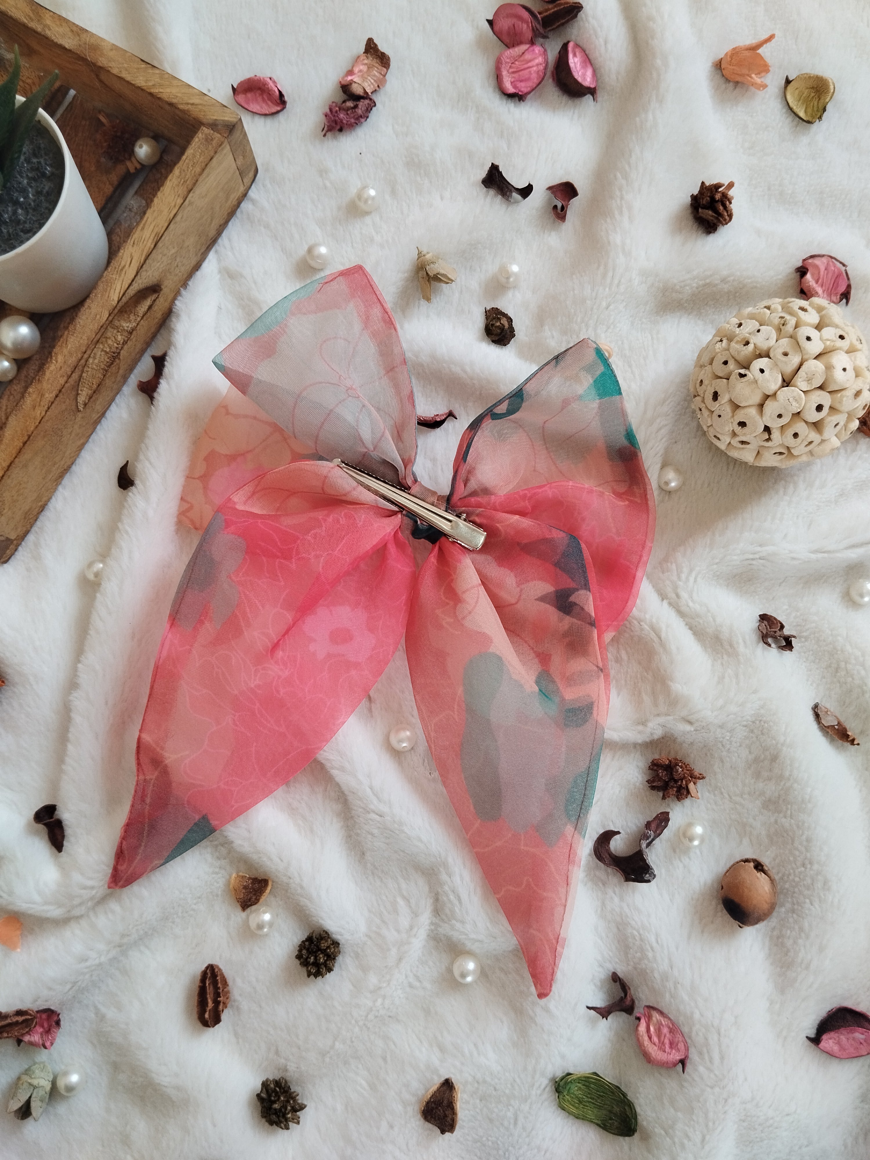 Pink-Red Organza Short Bow