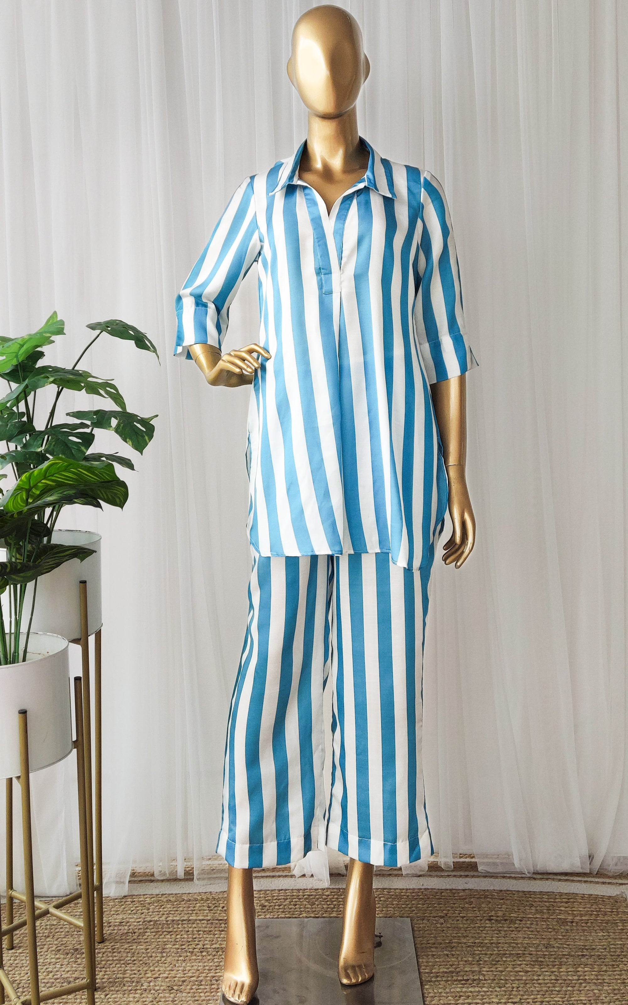 Vibrant Teal Co-ord Set with Statement Printed Bottoms
