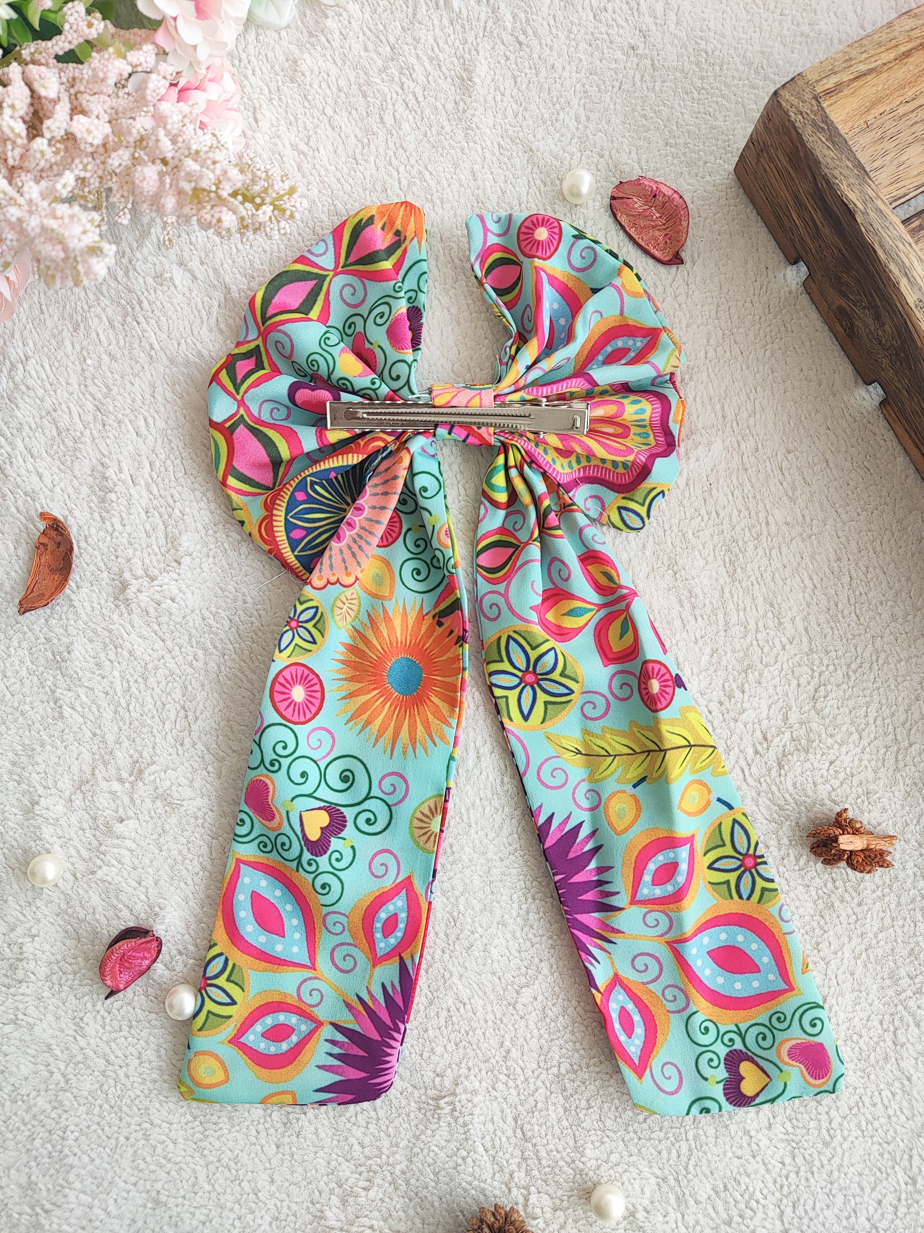 Sea Green Kitschy Printed Long Bow