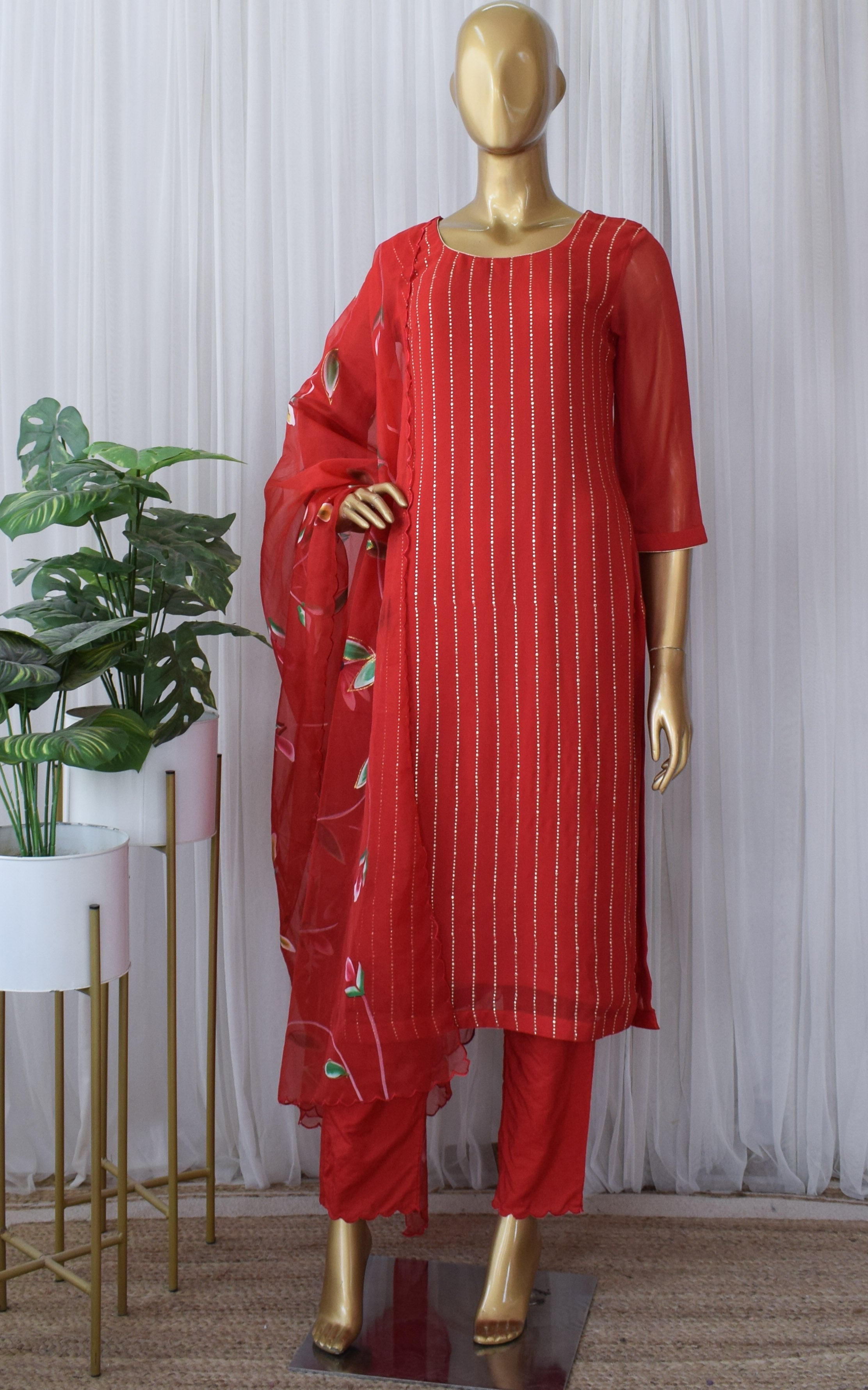 Red Mukaish Georgette Kurta Set with Hand Painted Organza Dupatta