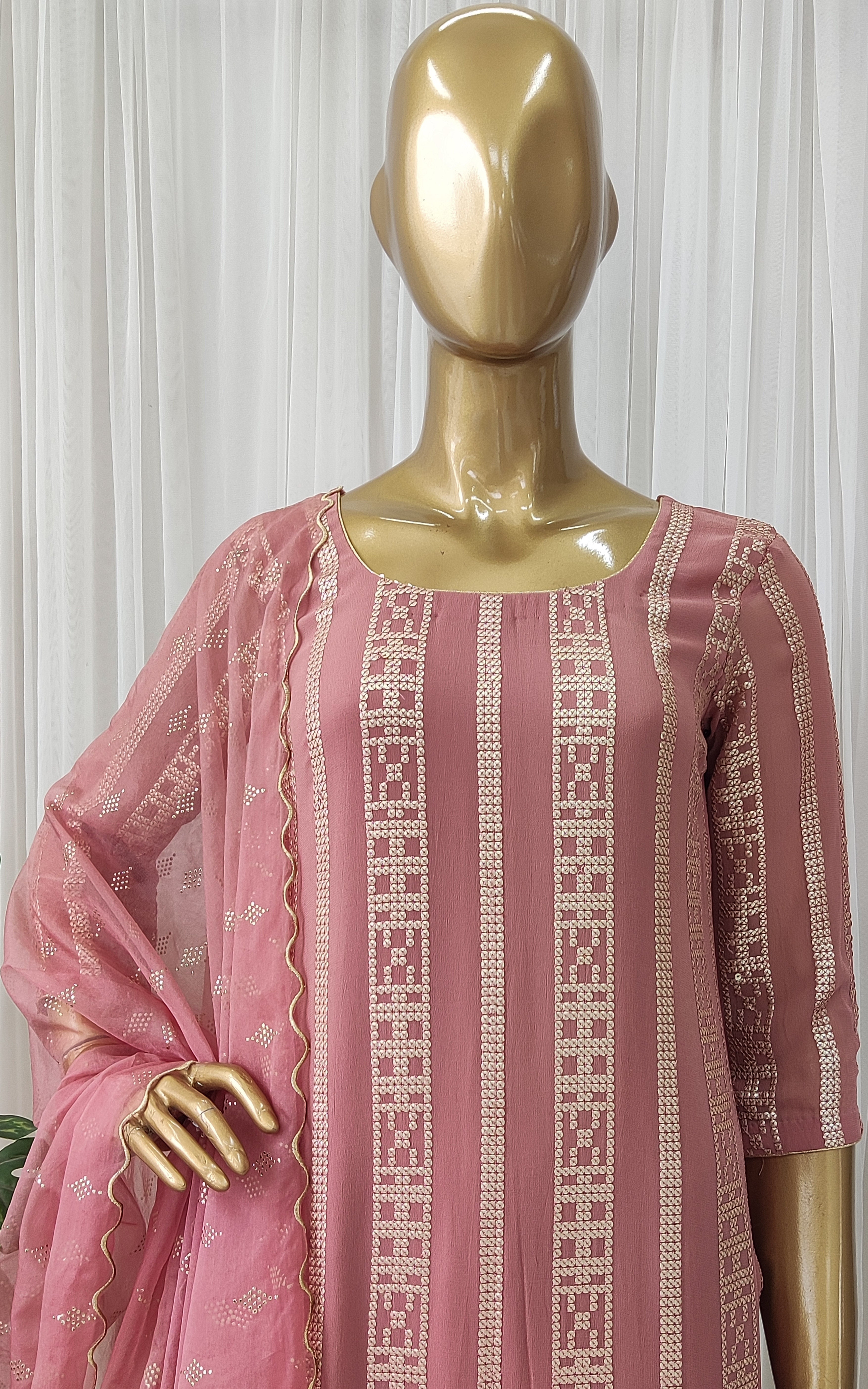 Onion Pink Kurta Pant Set with Organza Dupatta