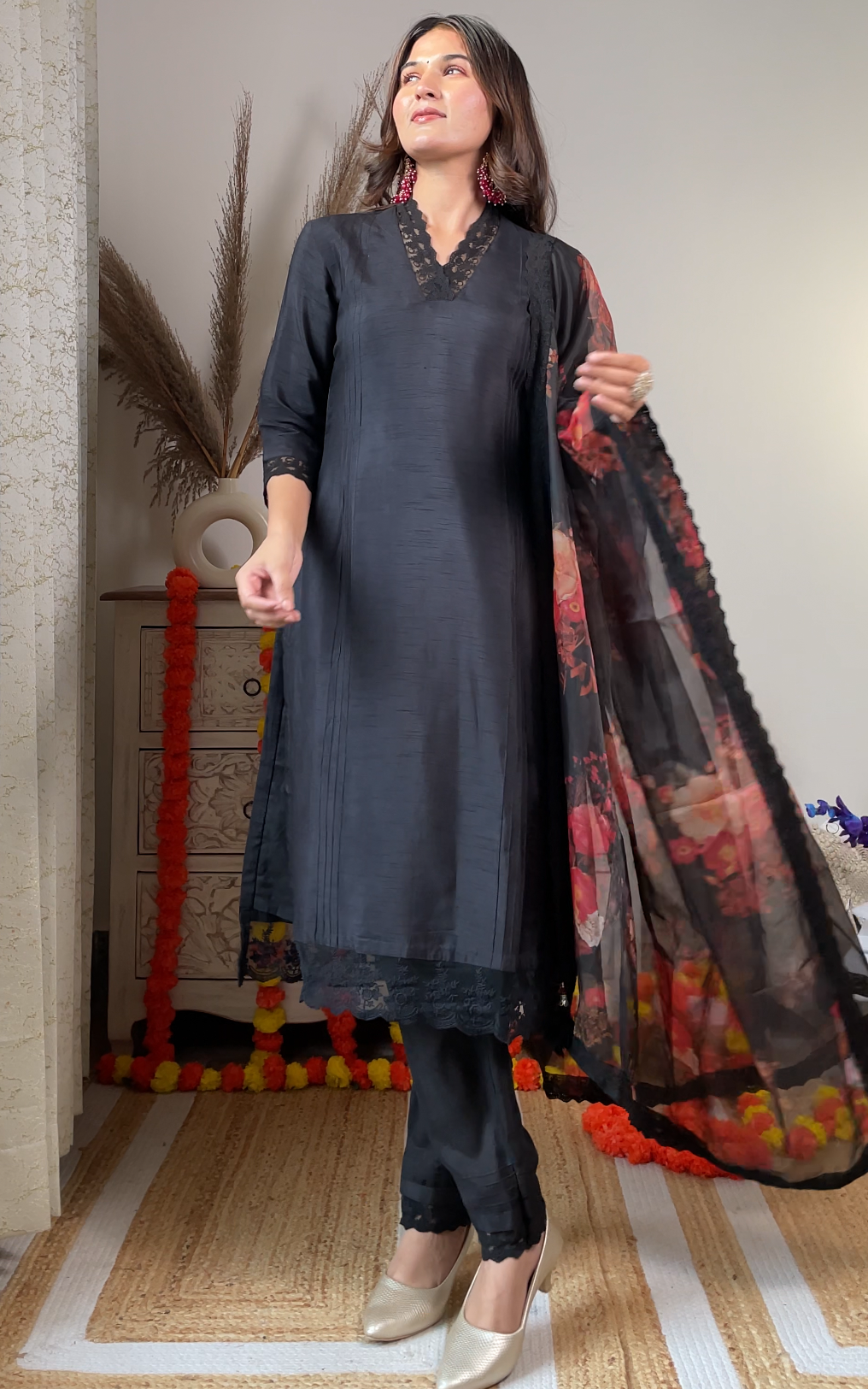 Swati Rathi Black Kurta Pant Set with Organza Dupatta