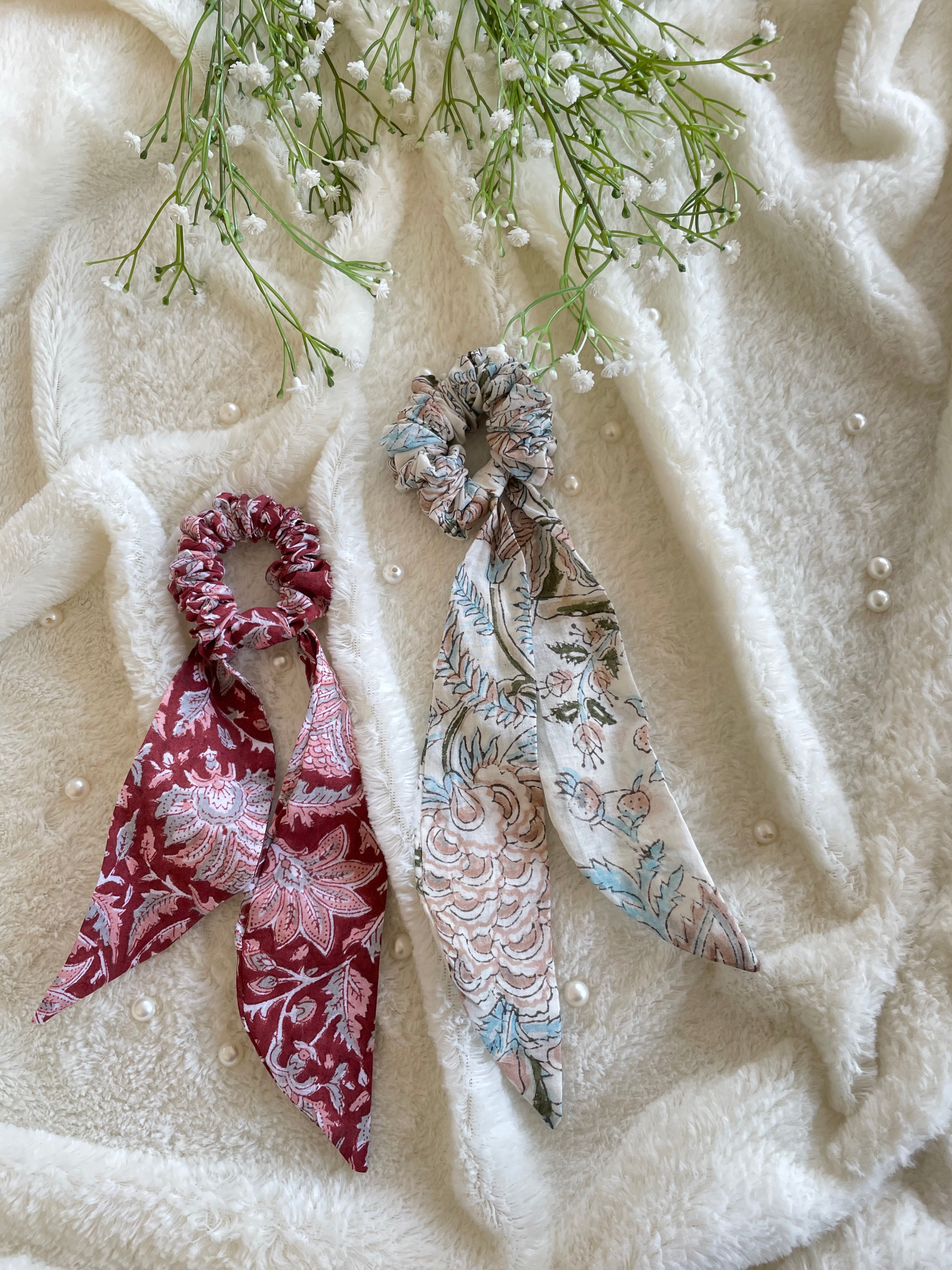 Cotton Scarf Scrunchies Combo (Geru print, Vintage White)