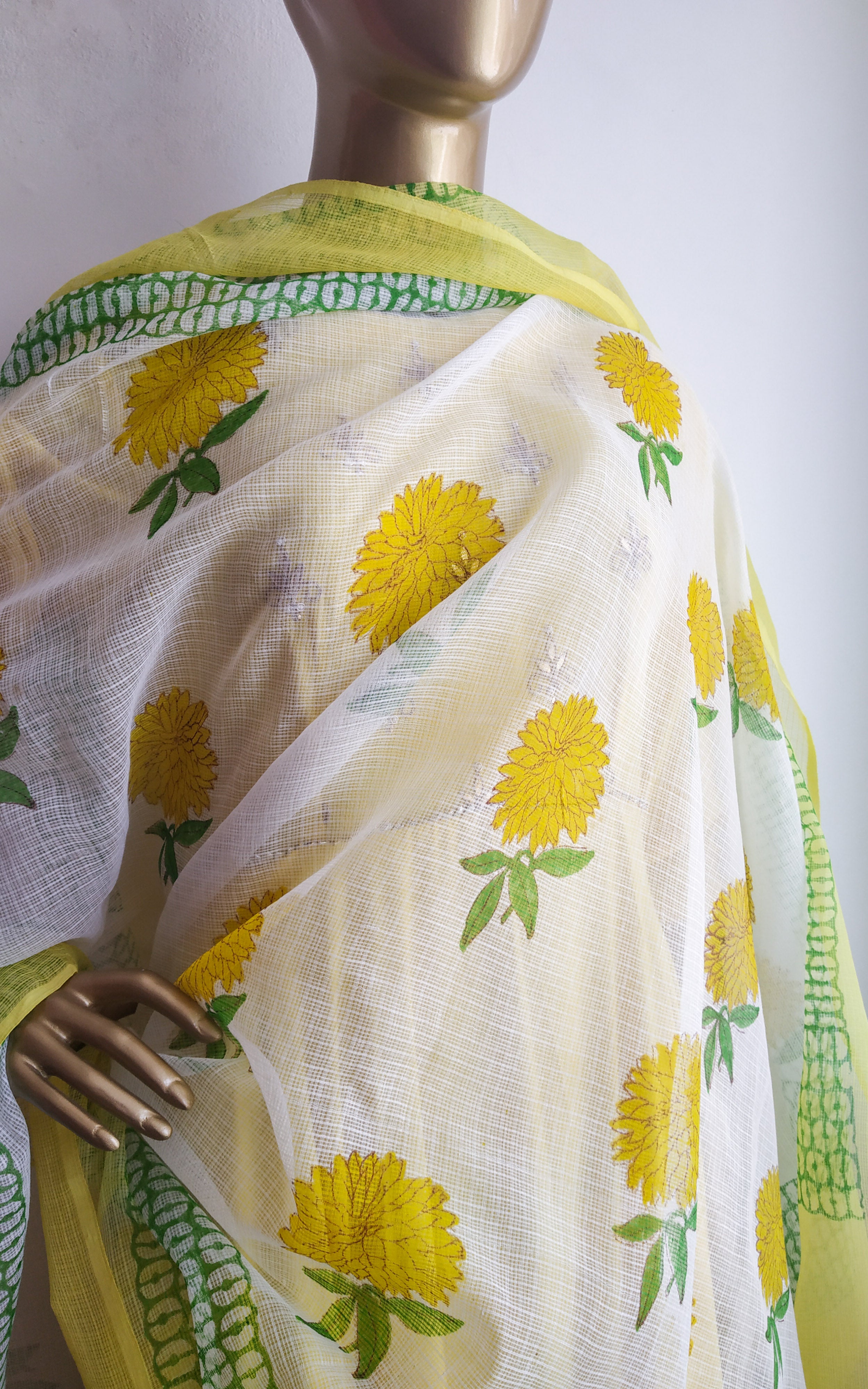 Buy Kota Doria Block Print Dupatta Online at LabelKanupriya.