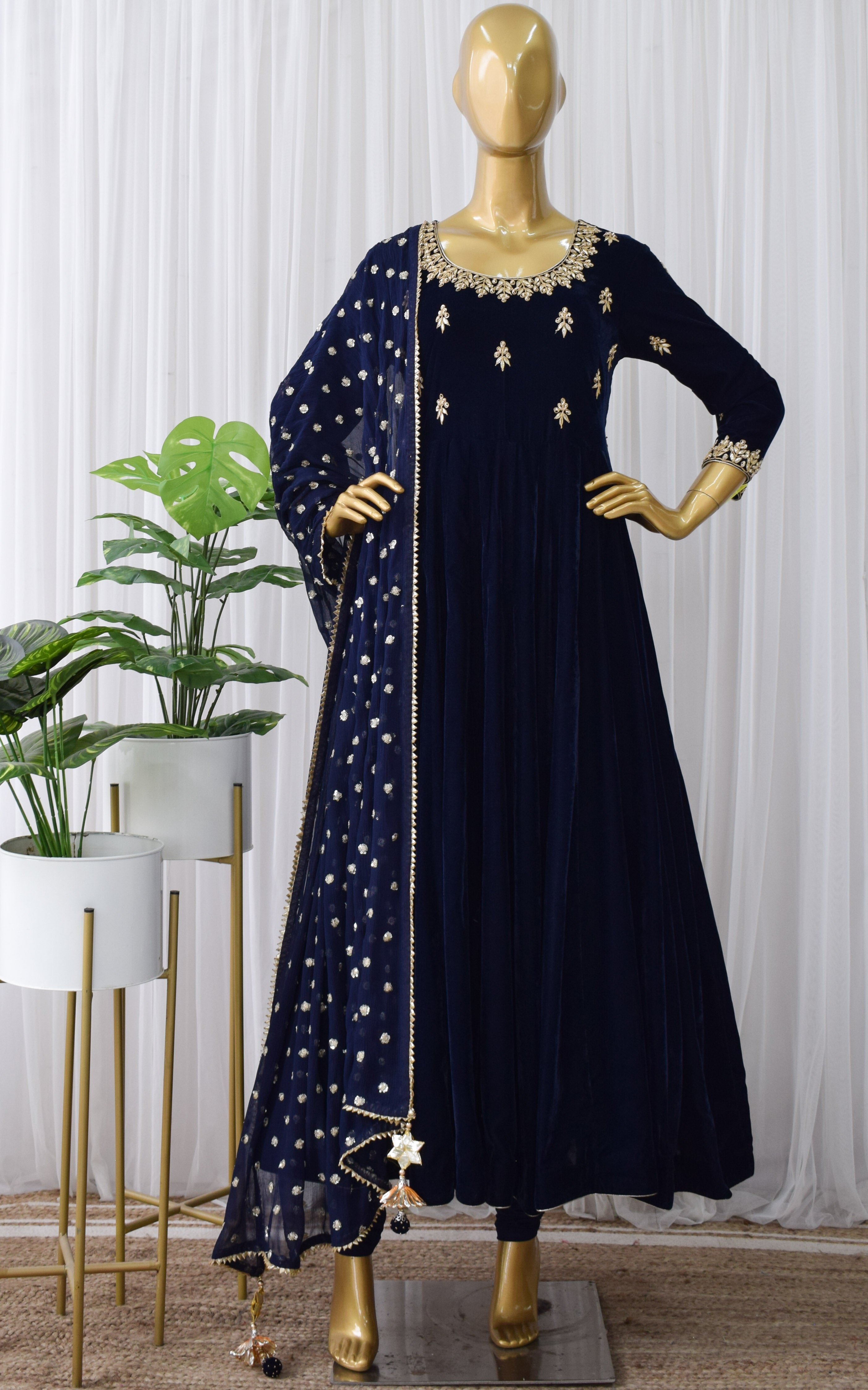 Priya Mani Raj Navy Blue Velvet Anarkali