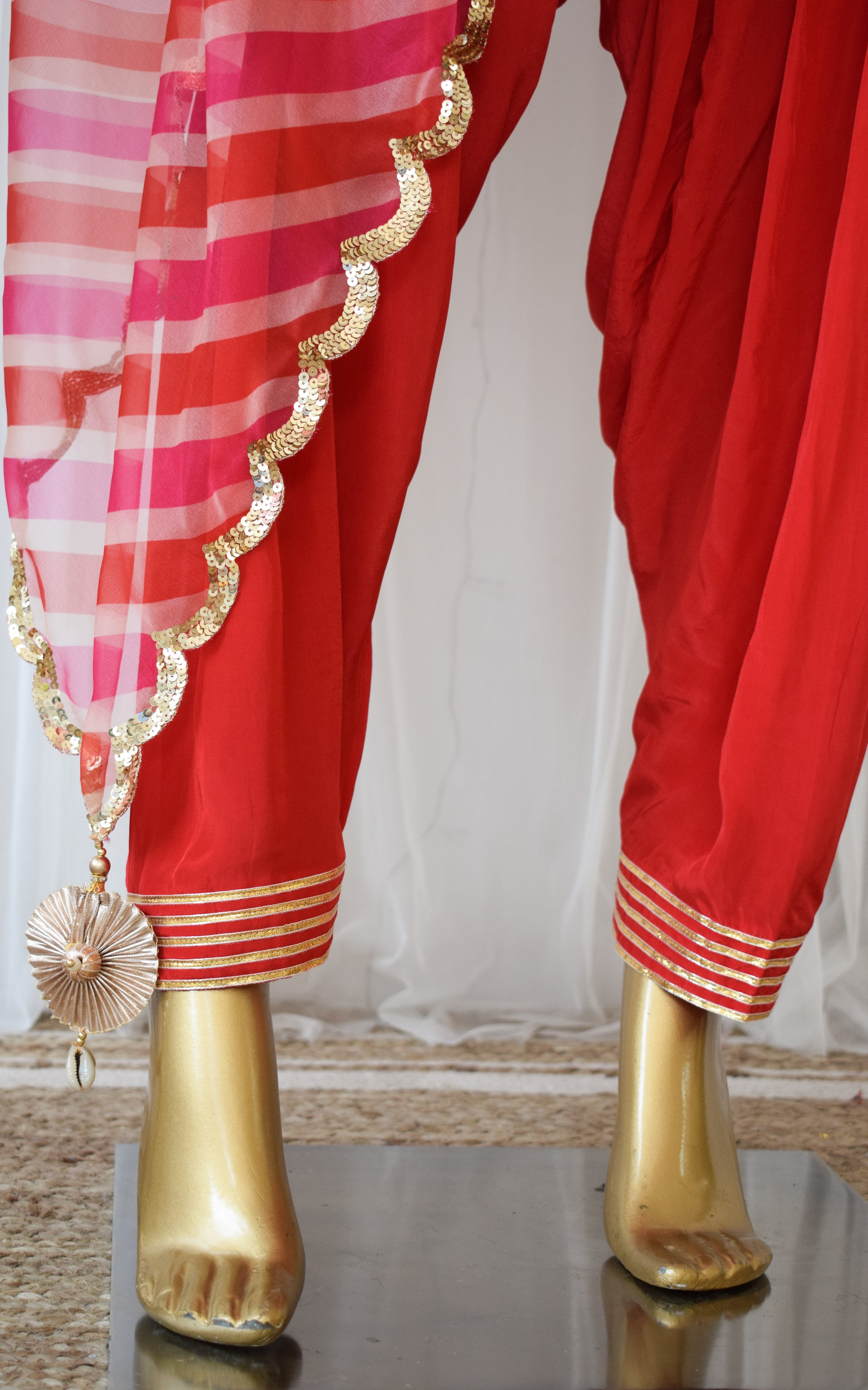 Red Crepe Kurta & Salwar Set With Leheriya Dupatta