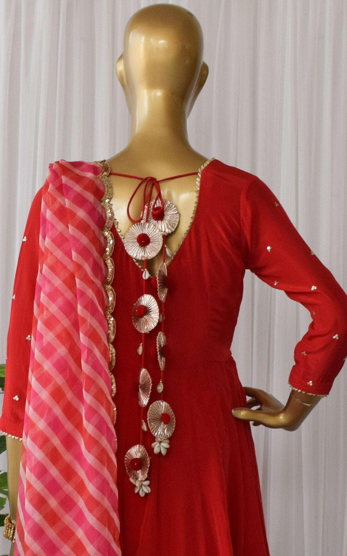 Red Crepe Kurta & Salwar Set With Leheriya Dupatta