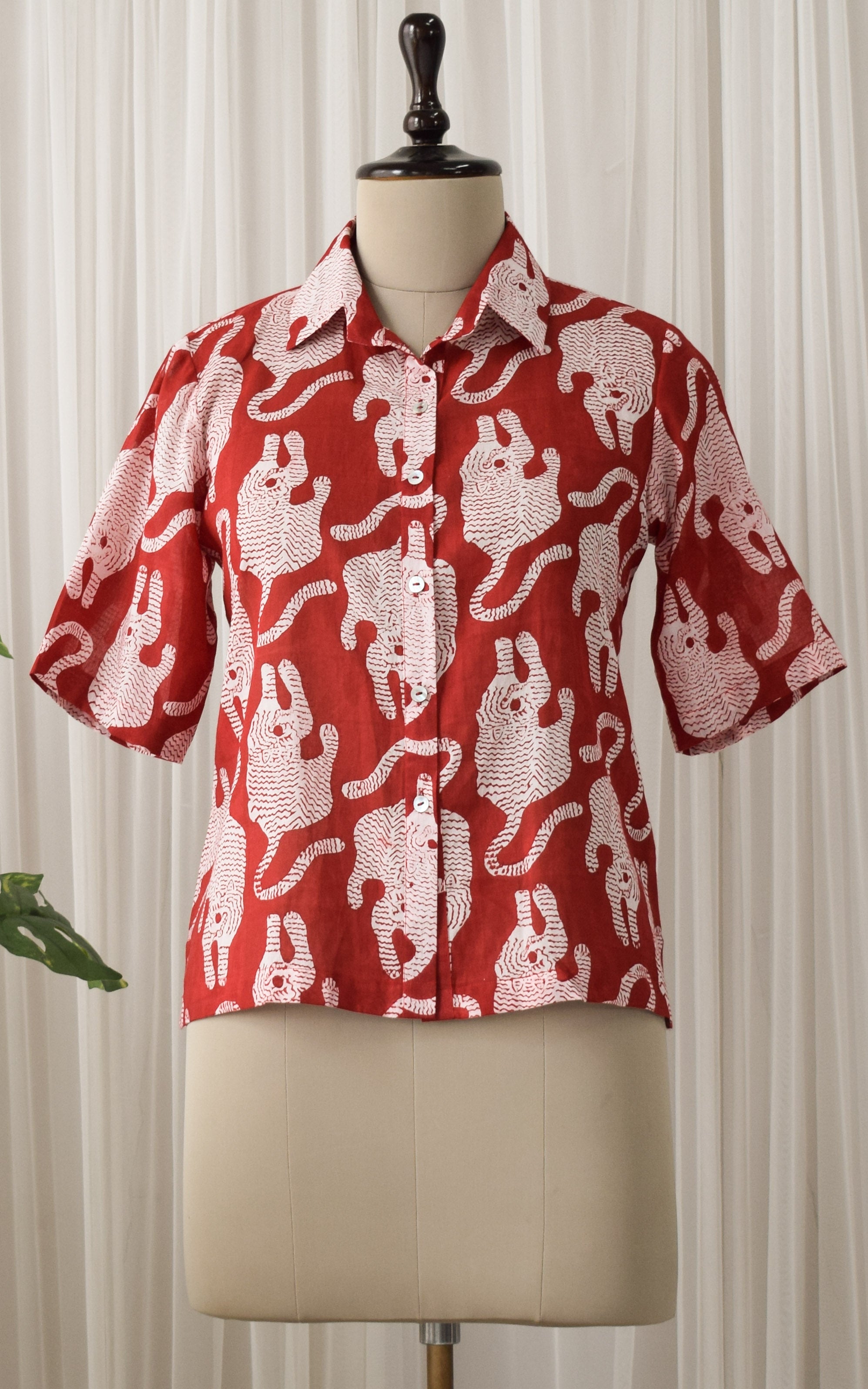 Red Leopard Block Print Crop Shirt