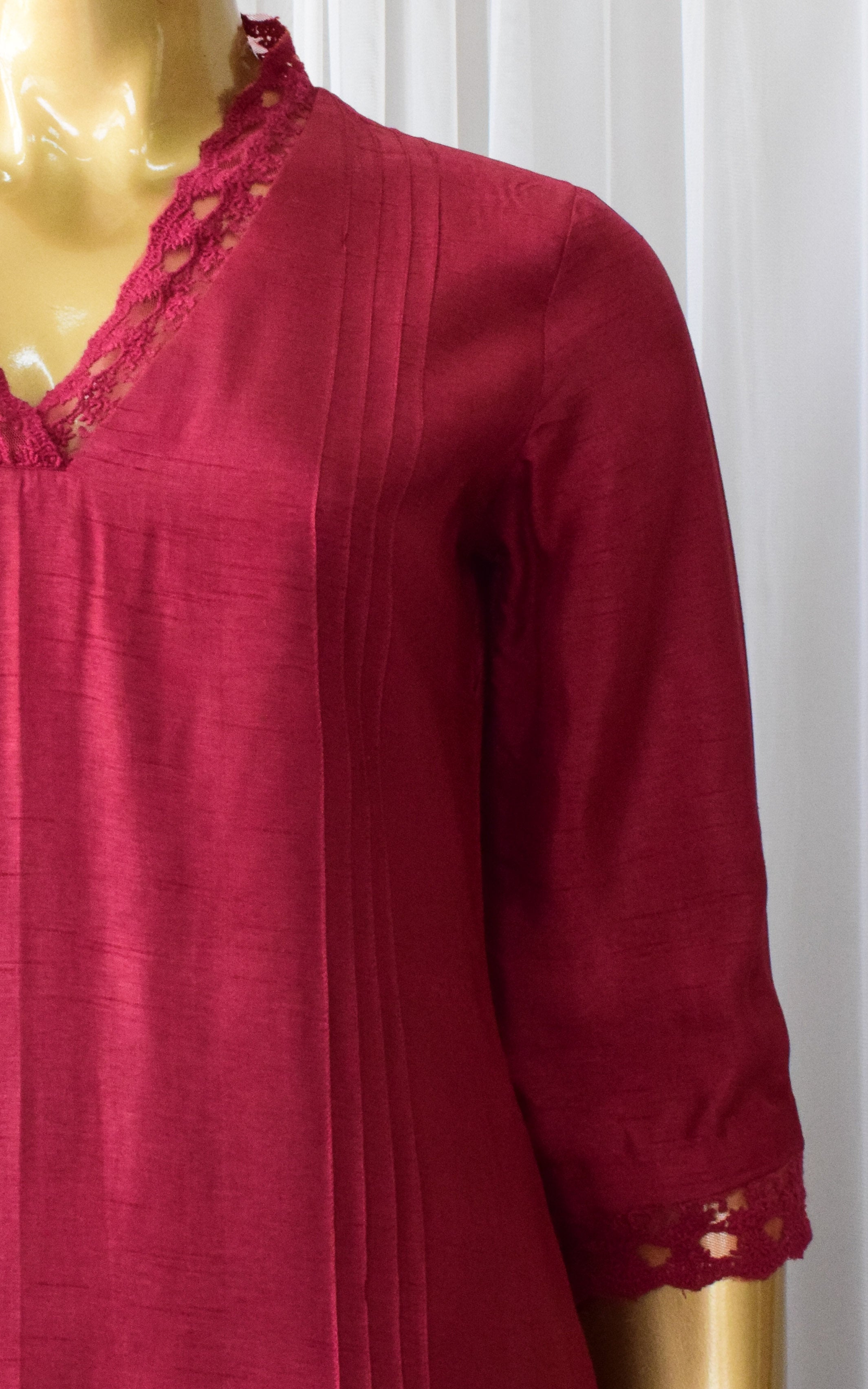 Priya Wine Kurta Pant with Floral Organza Dupatta