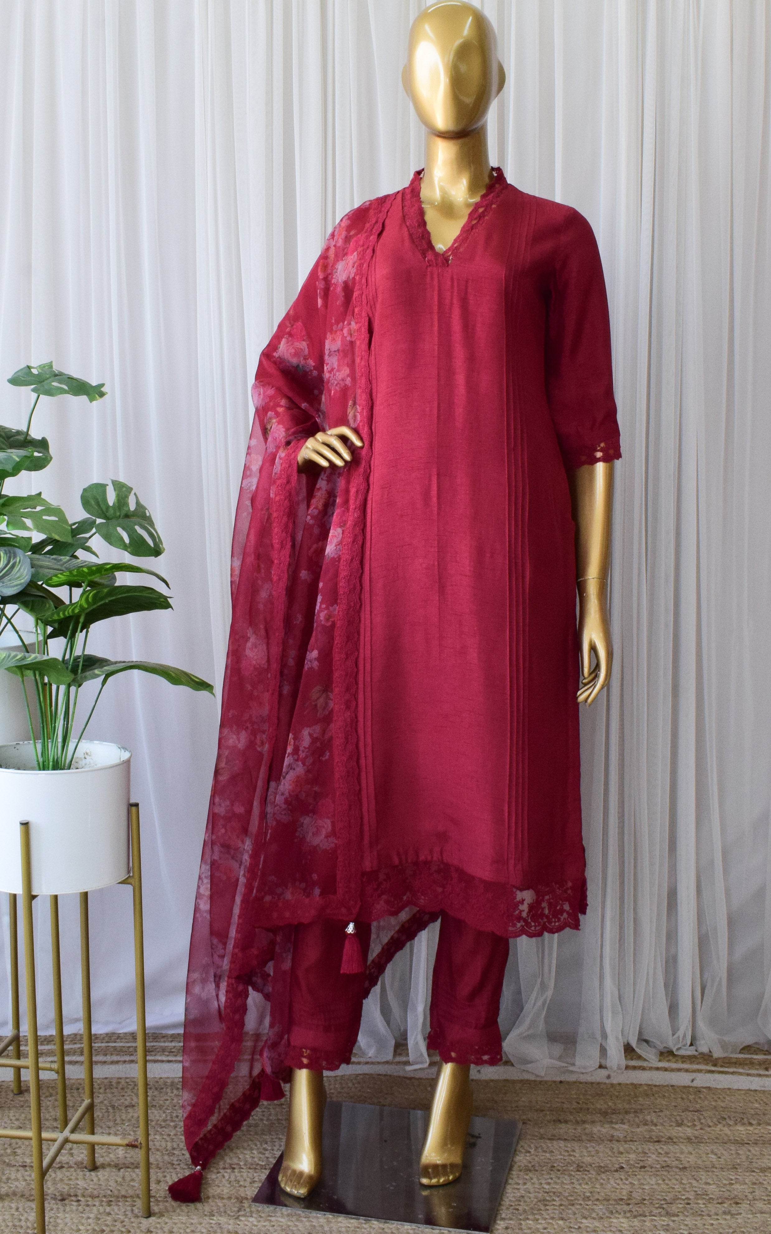 Priya Wine Kurta Pant with Floral Organza Dupatta